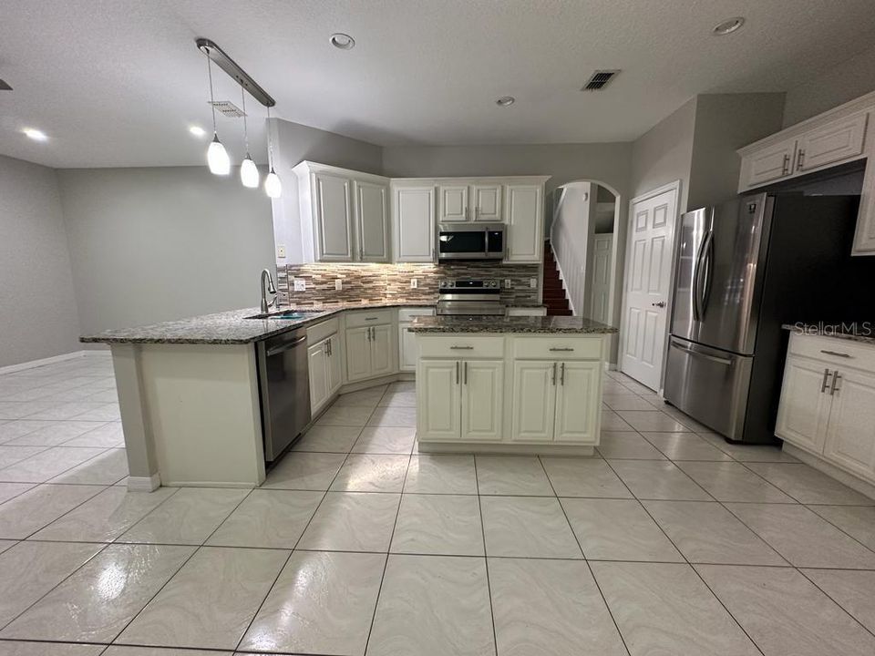 For Sale: $515,000 (4 beds, 2 baths, 2223 Square Feet)