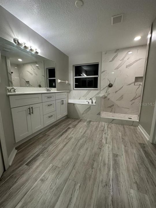 For Sale: $515,000 (4 beds, 2 baths, 2223 Square Feet)