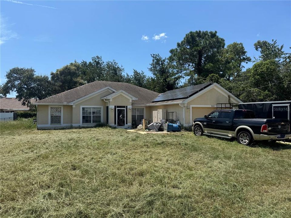 For Sale: $199,900 (4 beds, 2 baths, 2548 Square Feet)