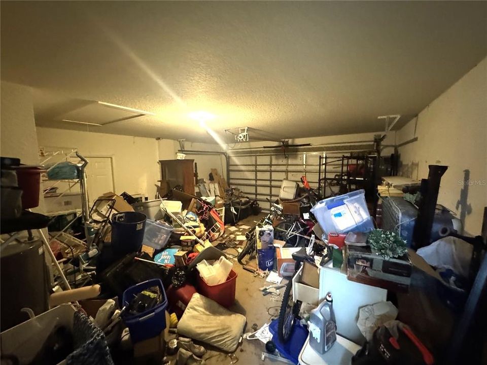 For Sale: $199,900 (4 beds, 2 baths, 2548 Square Feet)