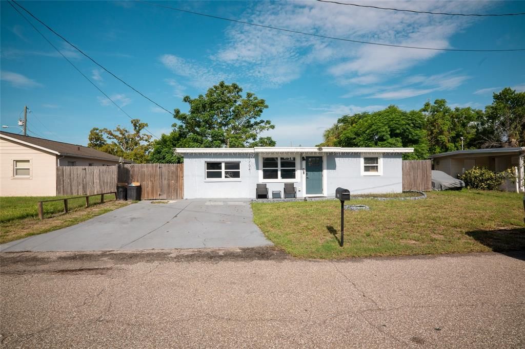En Venta: $205,000 (2 camas, 1 baños, 1288 Pies cuadrados)
