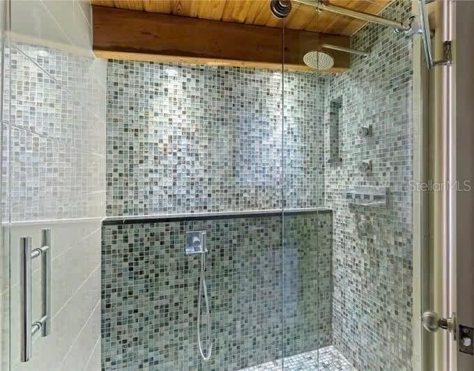 На продажу: $1,095,000 (4 спален, 3 ванн, 2307 Квадратных фут)