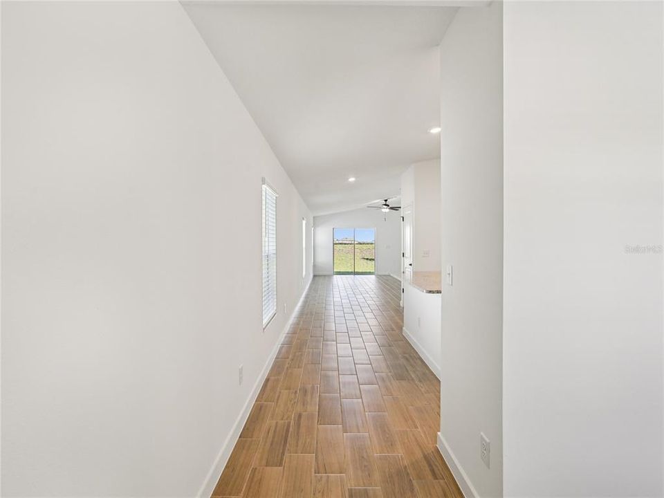 For Sale: $325,900 (3 beds, 2 baths, 1498 Square Feet)