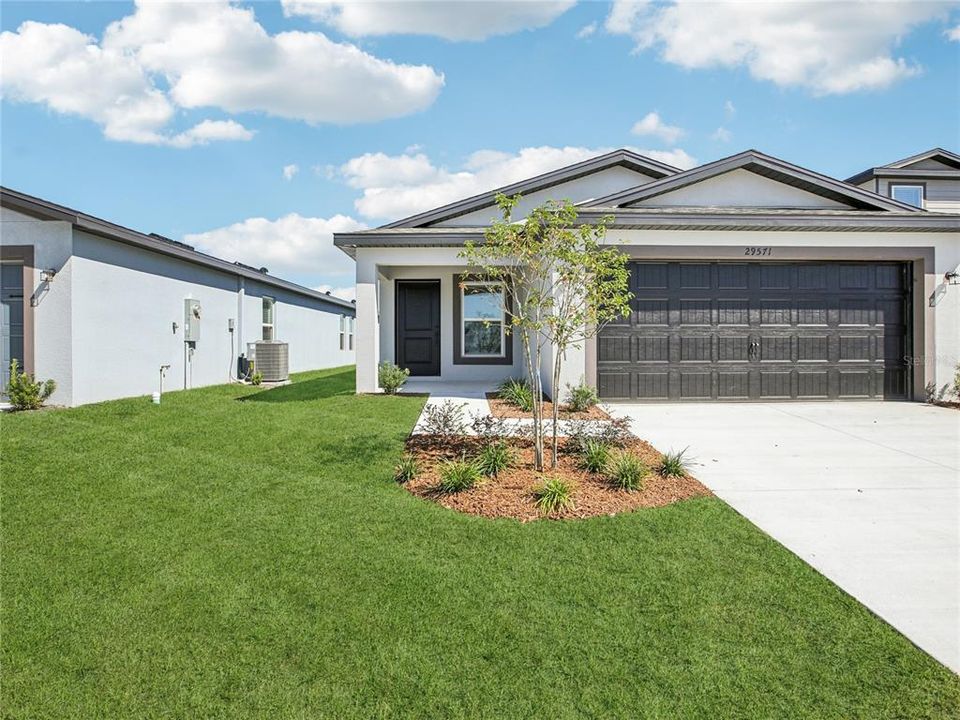 For Sale: $325,900 (3 beds, 2 baths, 1498 Square Feet)