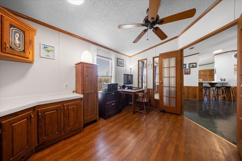 На продажу: $399,900 (3 спален, 2 ванн, 1782 Квадратных фут)