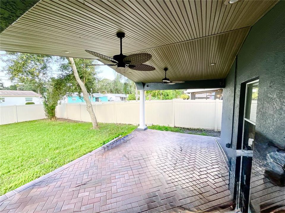 For Rent: $3,200 (3 beds, 2 baths, 1690 Square Feet)