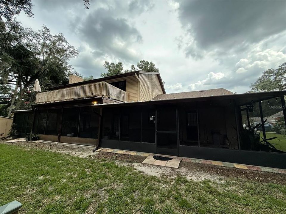For Rent: $3,495 (4 beds, 2 baths, 2302 Square Feet)