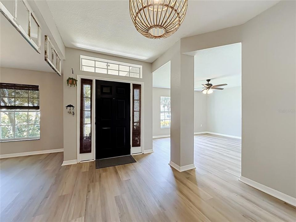 For Sale: $400,000 (4 beds, 3 baths, 2477 Square Feet)