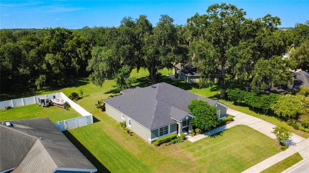 For Sale: $400,000 (4 beds, 3 baths, 2477 Square Feet)