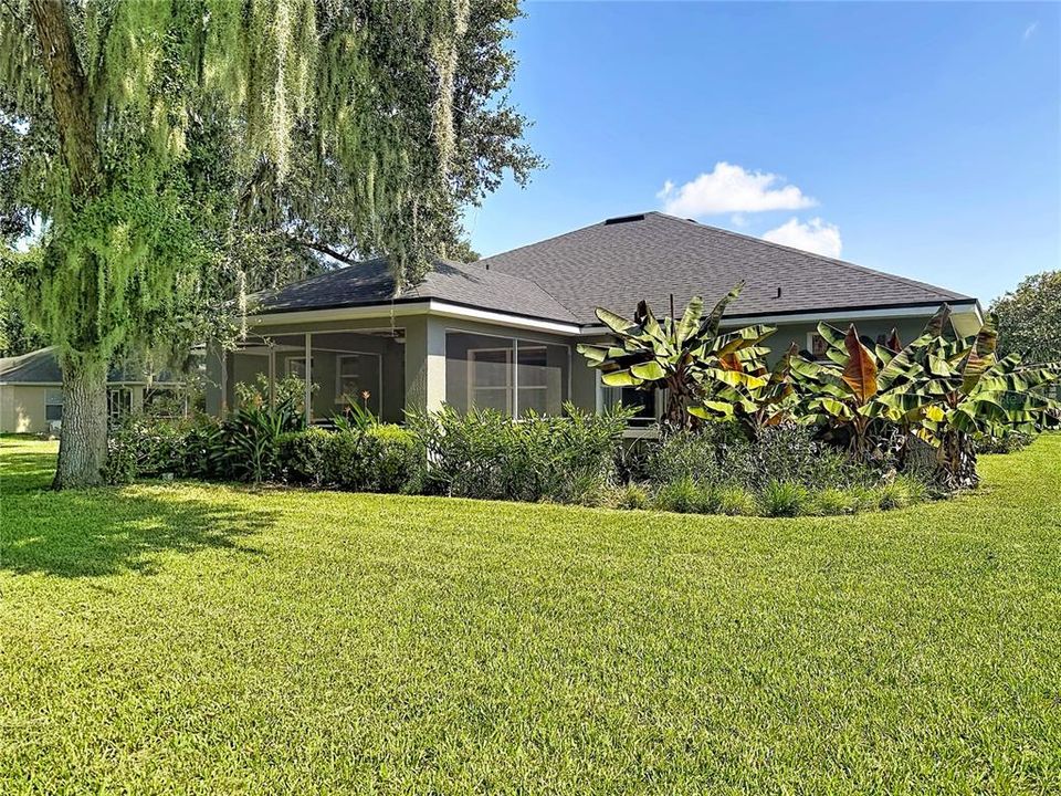 For Sale: $400,000 (4 beds, 3 baths, 2477 Square Feet)