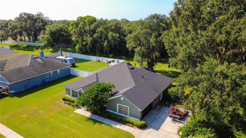 For Sale: $400,000 (4 beds, 3 baths, 2477 Square Feet)