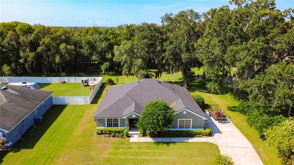 For Sale: $400,000 (4 beds, 3 baths, 2477 Square Feet)