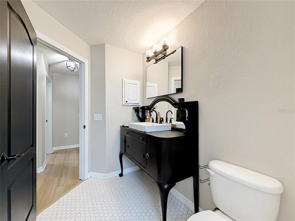 For Sale: $400,000 (4 beds, 3 baths, 2477 Square Feet)