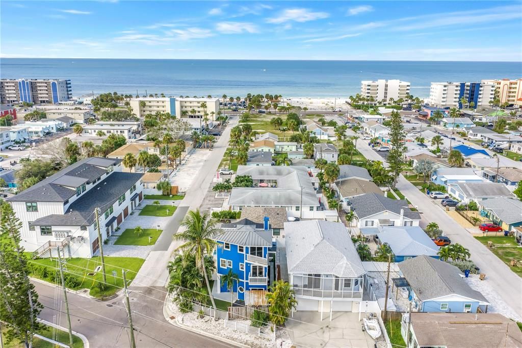 En Venta: $869,549 (3 camas, 3 baños, 1772 Pies cuadrados)