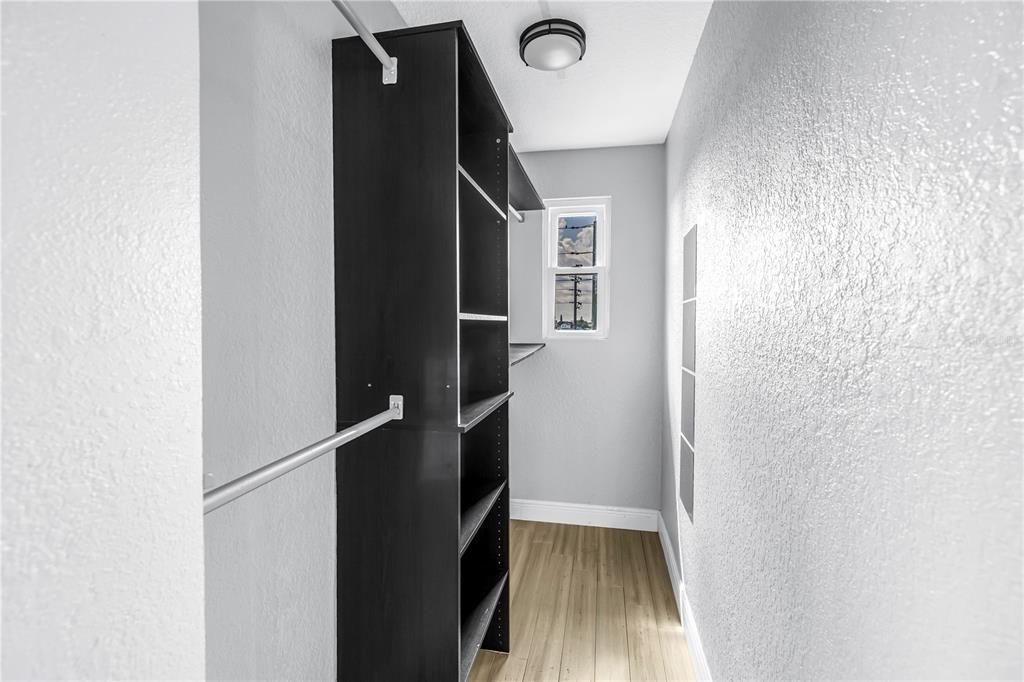 En Venta: $869,549 (3 camas, 3 baños, 1772 Pies cuadrados)