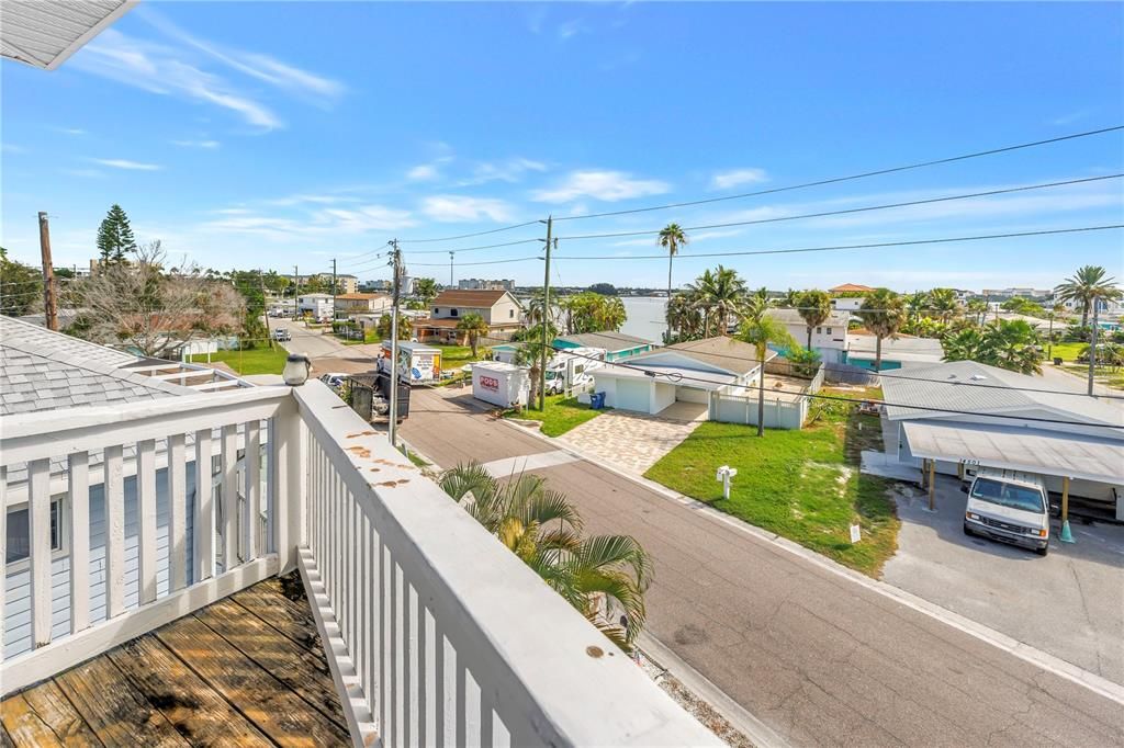 En Venta: $869,549 (3 camas, 3 baños, 1772 Pies cuadrados)
