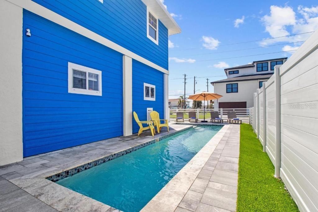 En Venta: $869,549 (3 camas, 3 baños, 1772 Pies cuadrados)