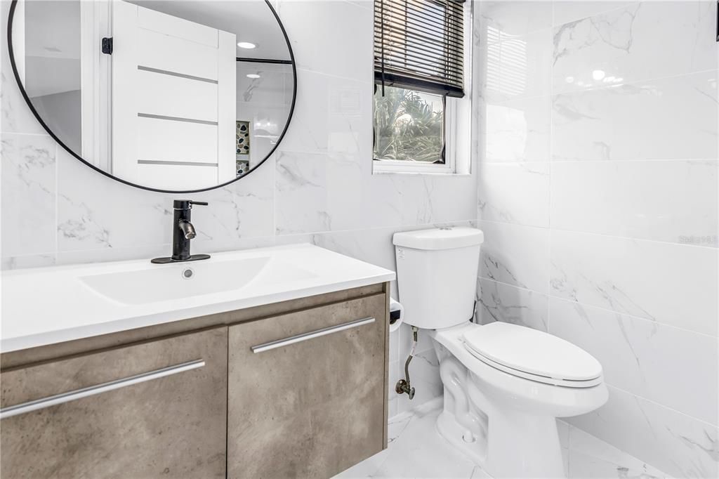 En Venta: $869,549 (3 camas, 3 baños, 1772 Pies cuadrados)