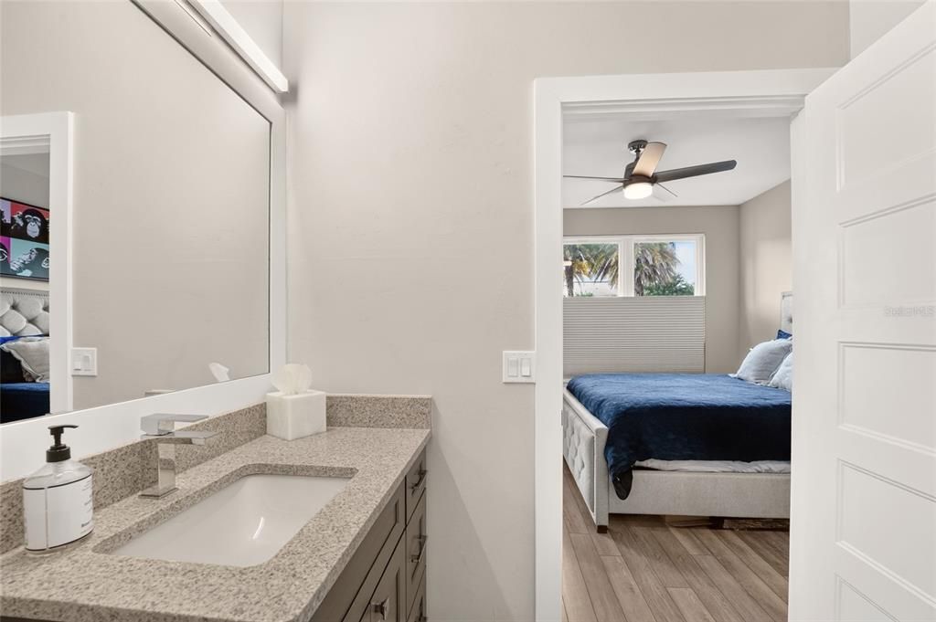 En Venta: $619,000 (3 camas, 3 baños, 2375 Pies cuadrados)