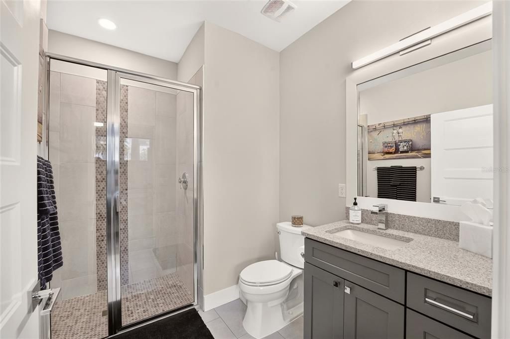 En Venta: $619,000 (3 camas, 3 baños, 2375 Pies cuadrados)
