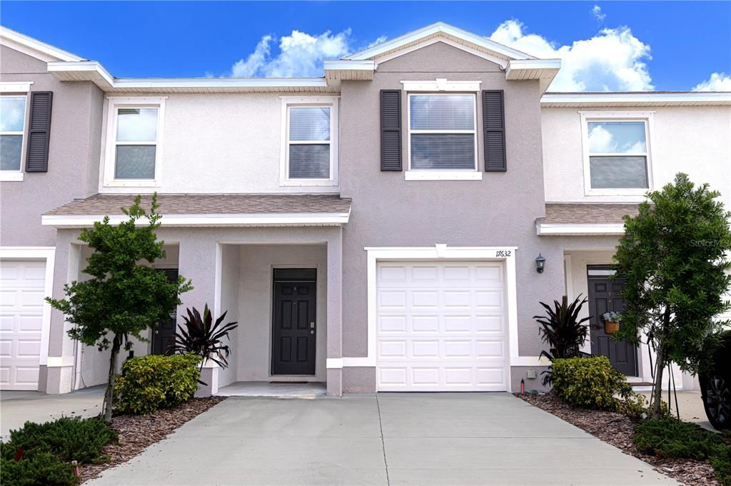 For Sale: $359,000 (3 beds, 2 baths, 1702 Square Feet)