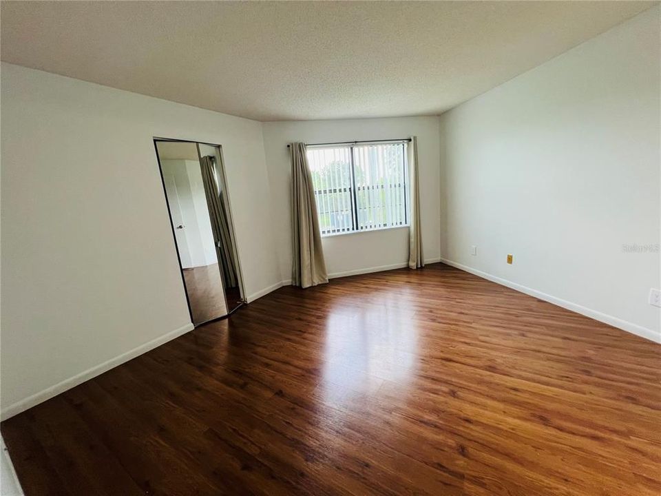 В аренду: $1,650 (2 спален, 2 ванн, 820 Квадратных фут)