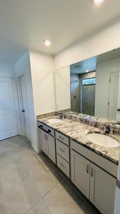 For Sale: $568,900 (4 beds, 2 baths, 2322 Square Feet)