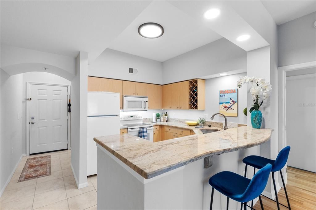 En Venta: $549,000 (2 camas, 2 baños, 1128 Pies cuadrados)