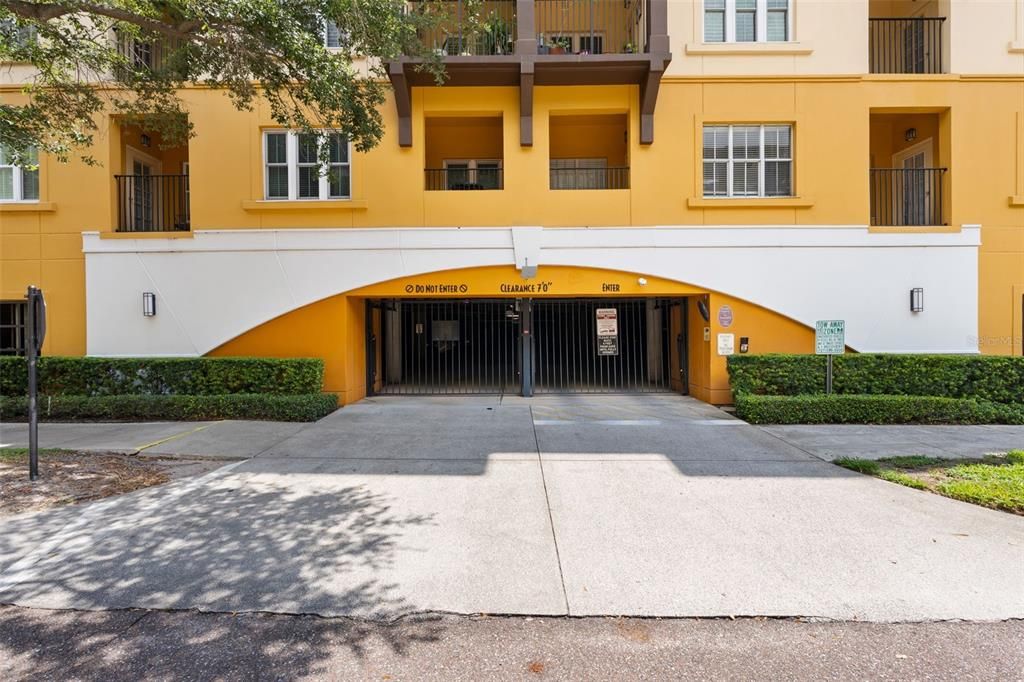 En Venta: $549,000 (2 camas, 2 baños, 1128 Pies cuadrados)