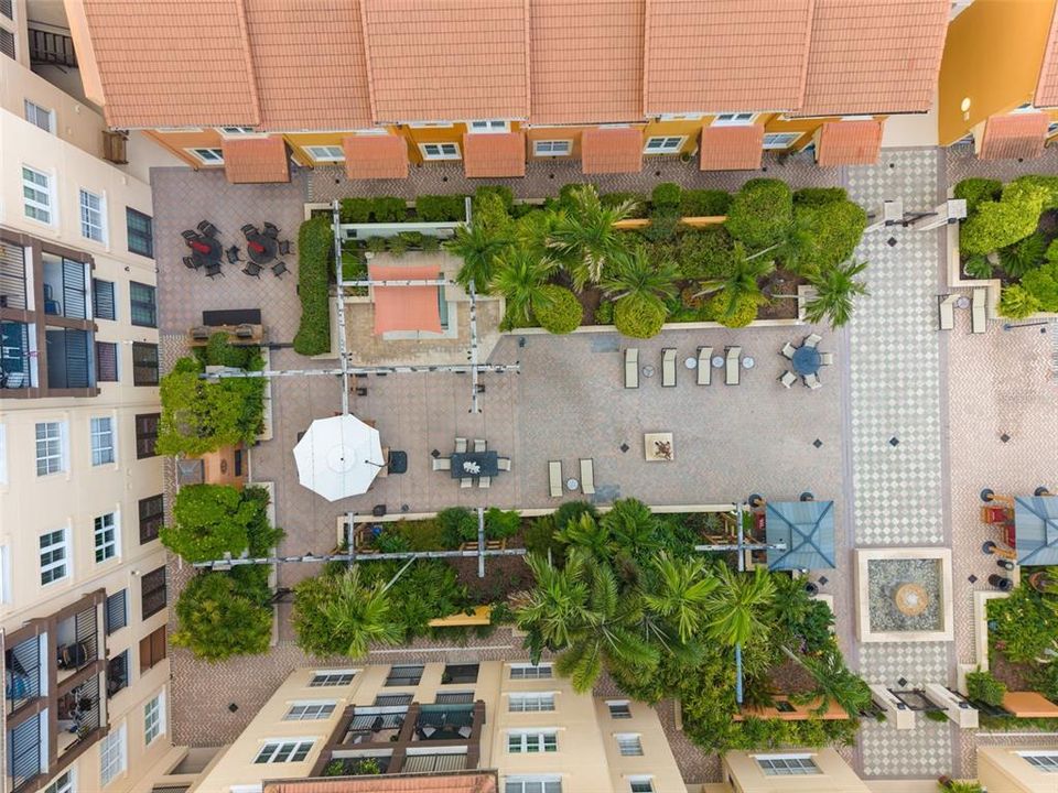 En Venta: $549,000 (2 camas, 2 baños, 1128 Pies cuadrados)