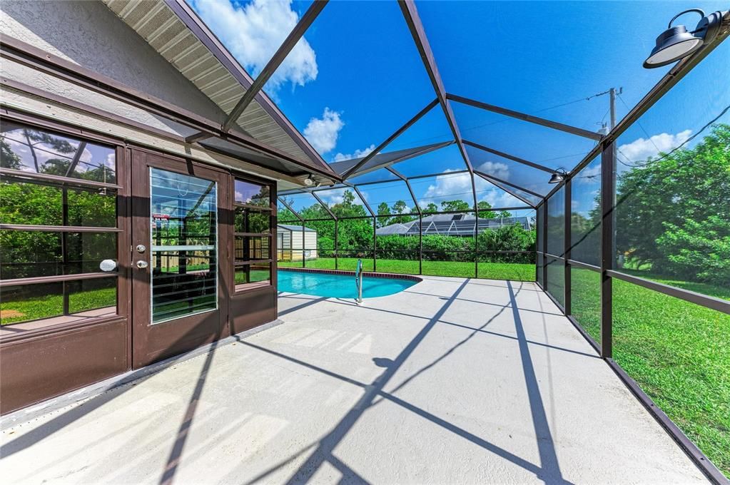 For Sale: $324,900 (2 beds, 2 baths, 1410 Square Feet)