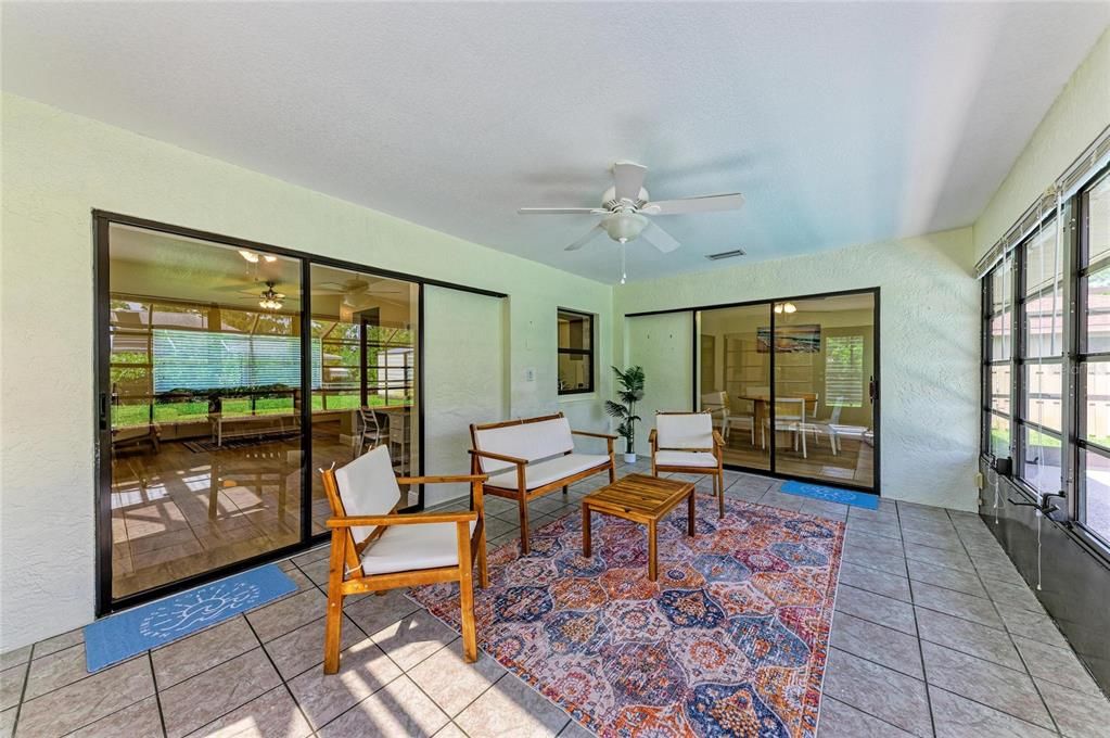 For Sale: $324,900 (2 beds, 2 baths, 1410 Square Feet)