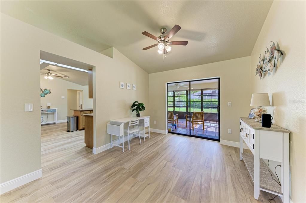 For Sale: $324,900 (2 beds, 2 baths, 1410 Square Feet)
