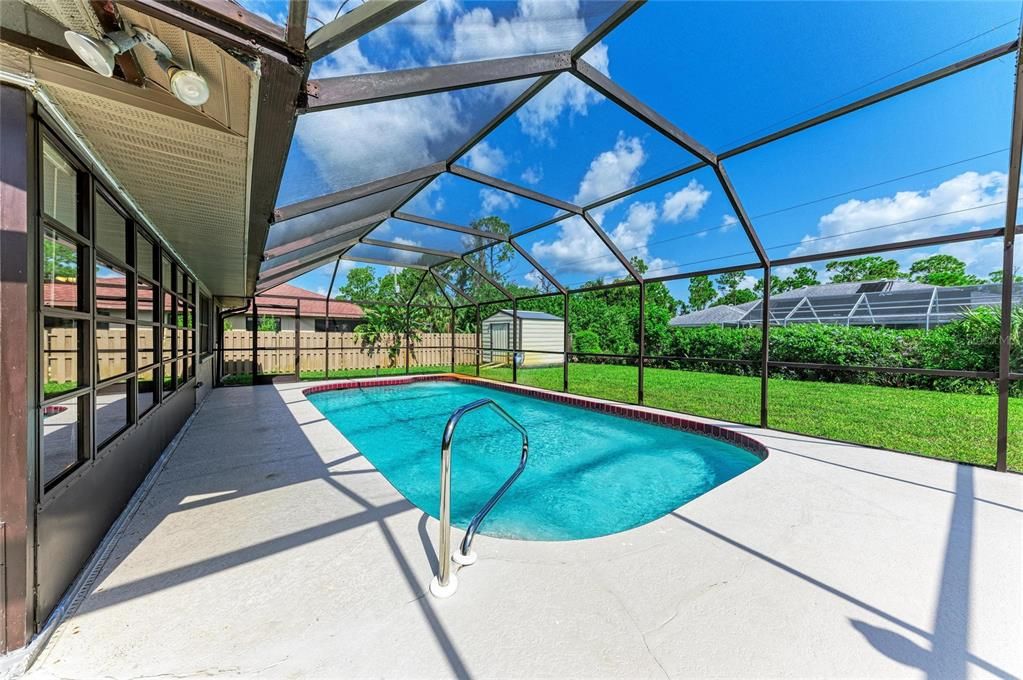 For Sale: $324,900 (2 beds, 2 baths, 1410 Square Feet)