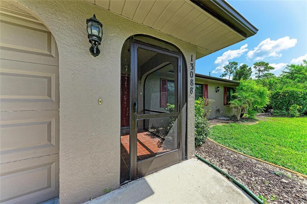 For Sale: $324,900 (2 beds, 2 baths, 1410 Square Feet)