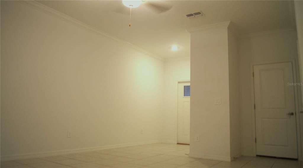 For Sale: $260,000 (3 beds, 2 baths, 1634 Square Feet)