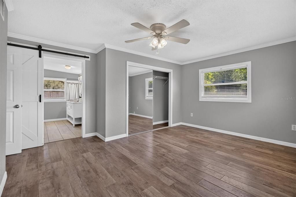 For Sale: $245,000 (3 beds, 2 baths, 1196 Square Feet)