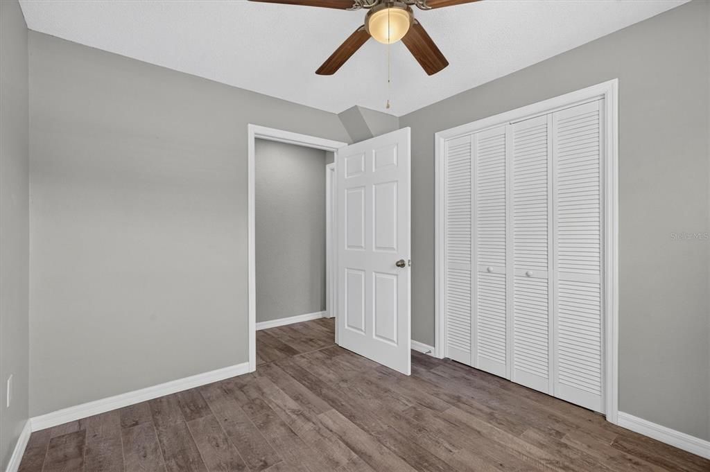 For Sale: $245,000 (3 beds, 2 baths, 1196 Square Feet)