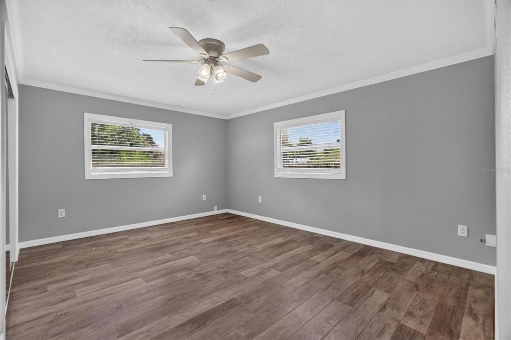 For Sale: $245,000 (3 beds, 2 baths, 1196 Square Feet)