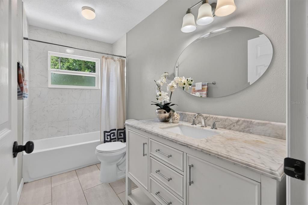 For Sale: $245,000 (3 beds, 2 baths, 1196 Square Feet)