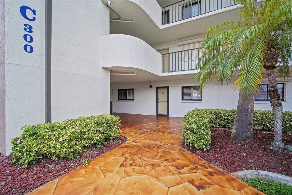 For Sale: $359,000 (3 beds, 2 baths, 1509 Square Feet)