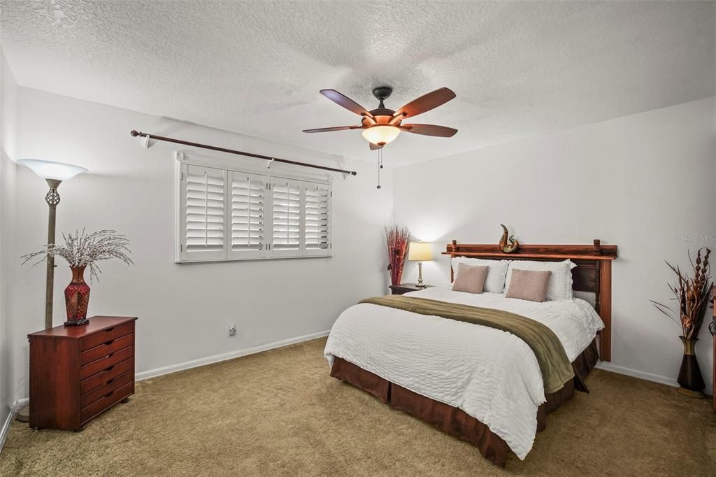 For Sale: $359,000 (3 beds, 2 baths, 1509 Square Feet)