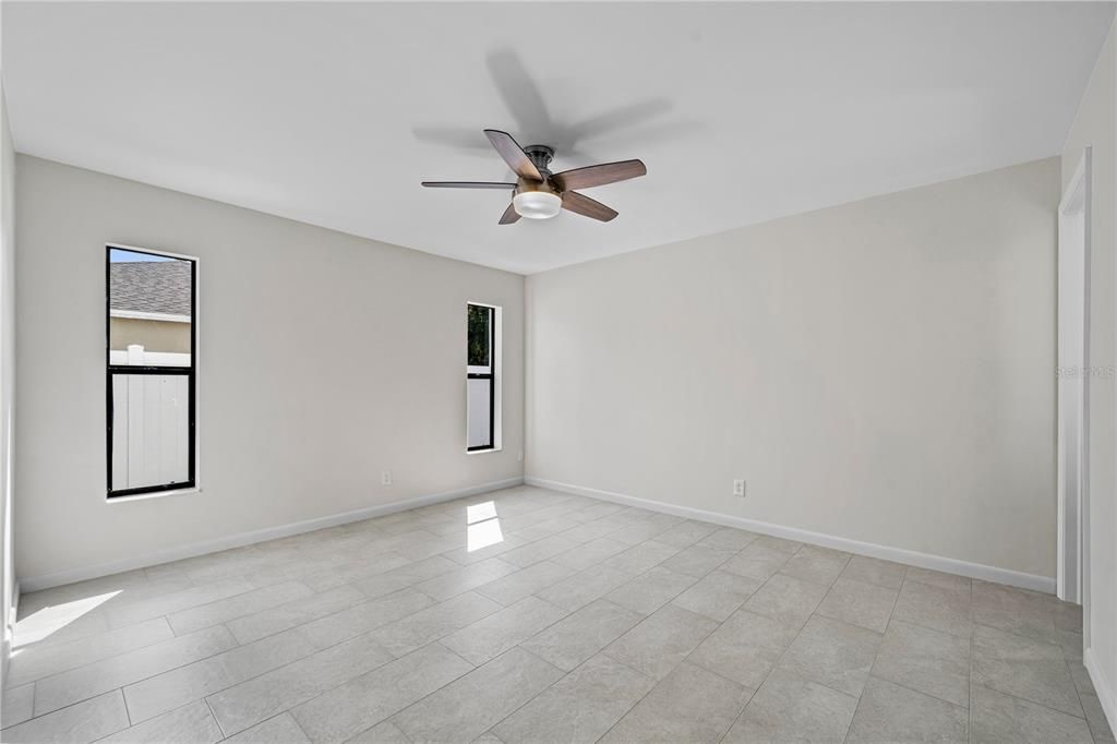 For Sale: $299,900 (3 beds, 2 baths, 1344 Square Feet)