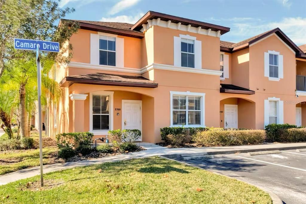 For Sale: $330,000 (4 beds, 3 baths, 1852 Square Feet)