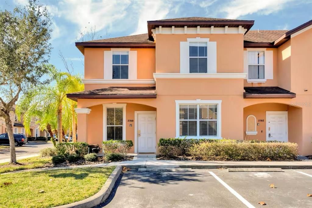 For Sale: $330,000 (4 beds, 3 baths, 1852 Square Feet)