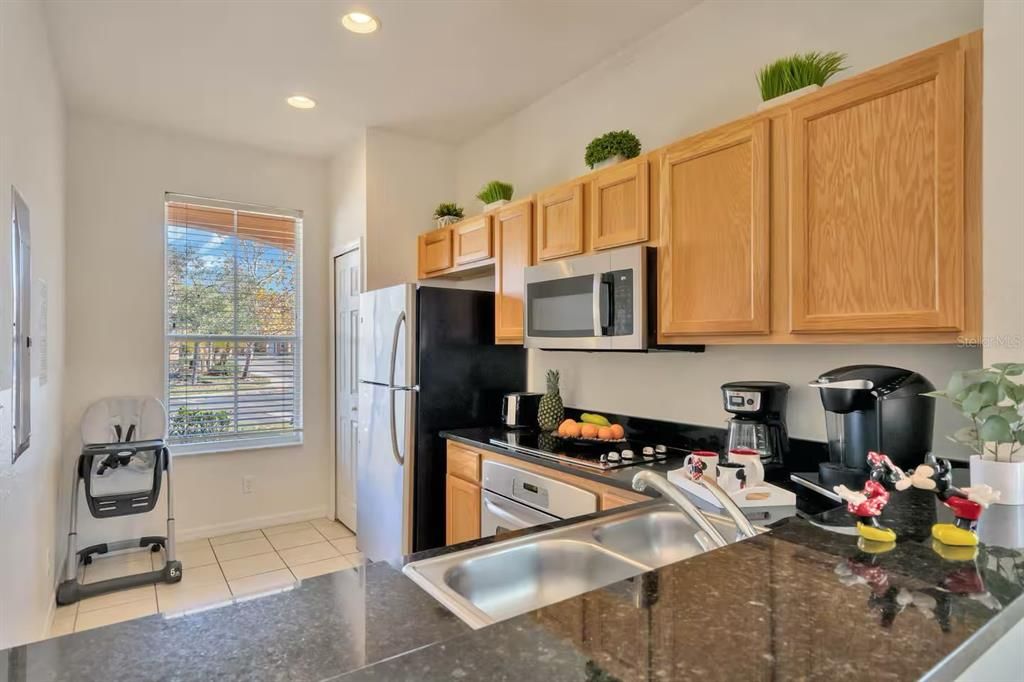 For Sale: $330,000 (4 beds, 3 baths, 1852 Square Feet)