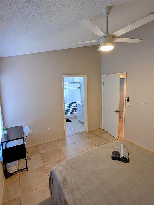 For Rent: $2,800 (4 beds, 2 baths, 1182 Square Feet)
