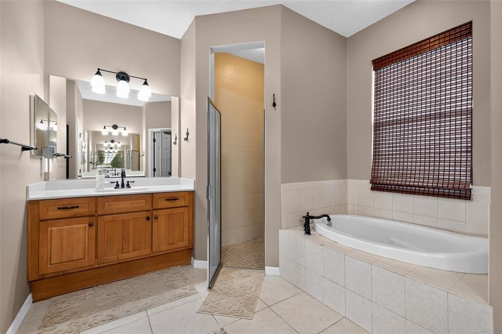 For Sale: $749,000 (4 beds, 2 baths, 2195 Square Feet)
