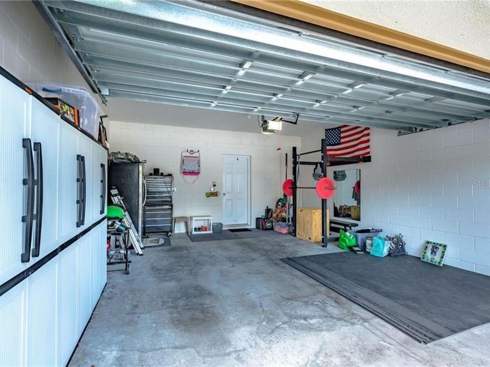 For Rent: $2,900 (3 beds, 2 baths, 1776 Square Feet)