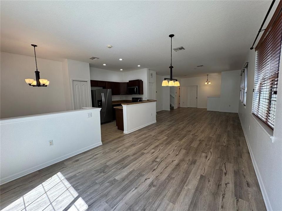 For Rent: $2,000 (3 beds, 2 baths, 1626 Square Feet)